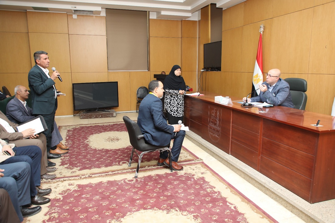 المحافظ يوجه بتقديم الدعم لحالات من الأولي بالرعاية